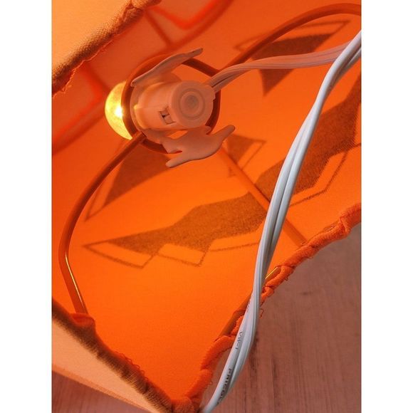 Toys R Us festive luminary pumpkin Halloween home decor - Picture 10 of 11